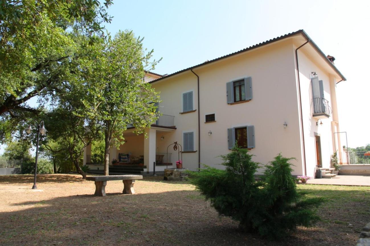 Agriturismo Casale Zuccari Caprarola Exterior photo