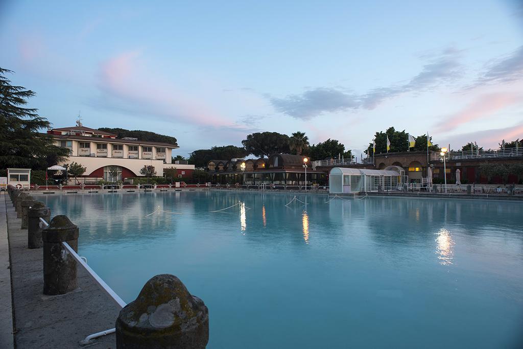 Agriturismo Casale Zuccari Caprarola Exterior photo